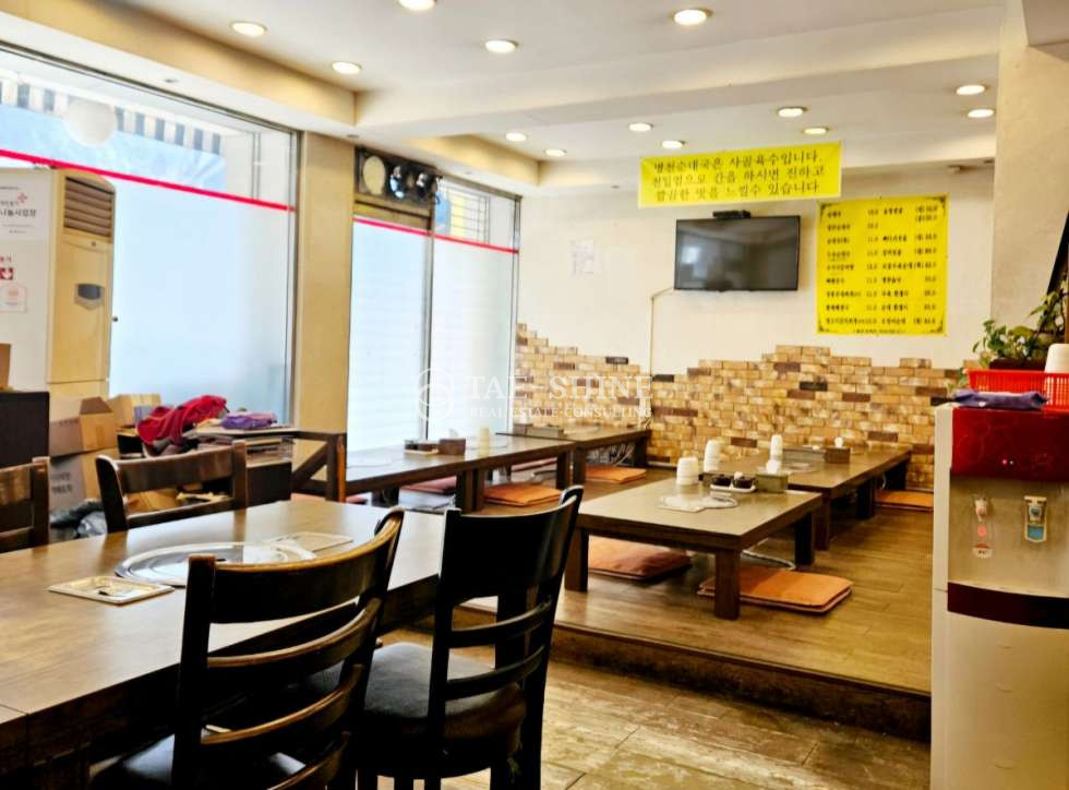 서울 종로구 운니동 사진有 안국역, 창덕궁 맞은편 인선동 방향 1층 음식점 월세 매물번호 10271 사진 2