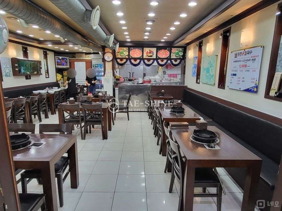 서울 종로구 관철동 관철동 종각역 역세권, 주방 시설 완비, 매출 좋은 칼국수집 월세 매물번호 10917 사진 1