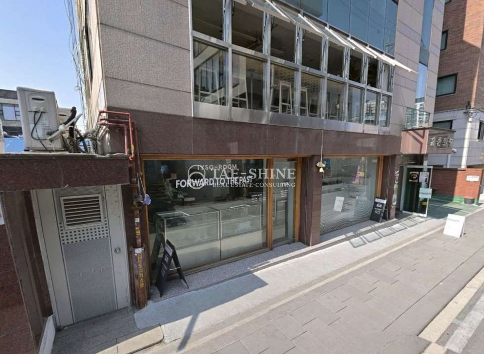 서울 용산구 한강로2가 22 (요한빌딩) 전용40 용리단길 1층 단층 중대형 상가 월세 매물번호 10927 사진 1