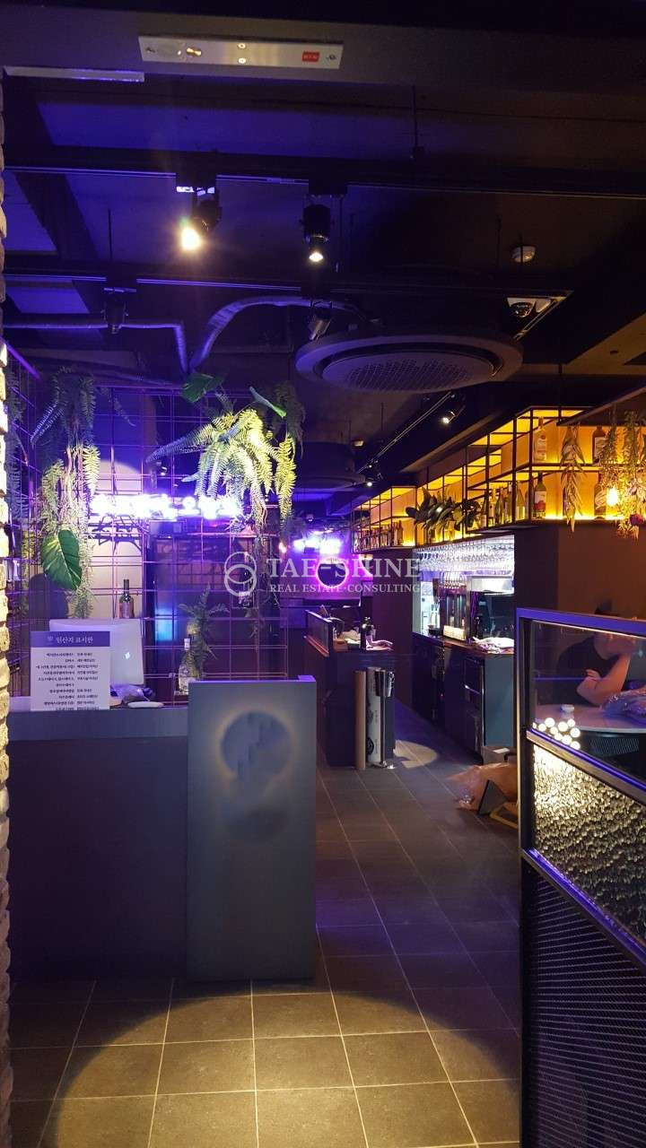 서울 강남구 논현동 165-13 논현 먹자메인 유동인구 많은 24시 상권 1층 단층 넓게 잘빠진 주점 월세 매물번호 10948 사진 5